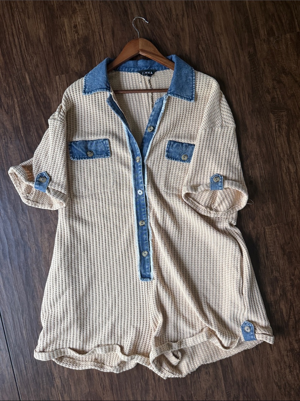 J.NNA Neutral Waffle Knit Romper with Denim Trim size large